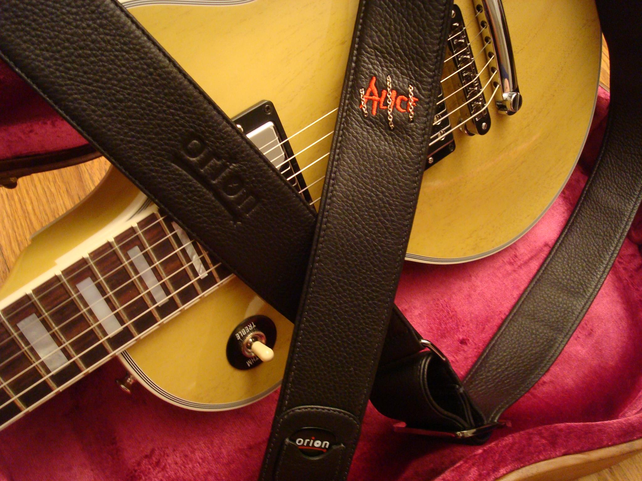 alice in chains guitar strap